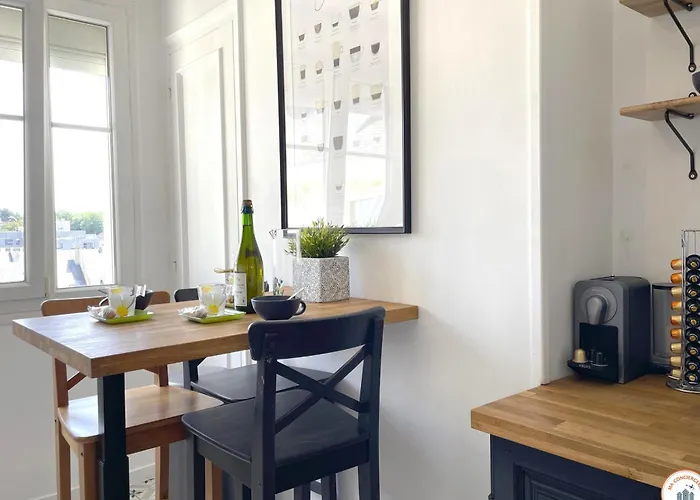 Apartment Le Penthouse - Vue Centre Ville, Proche Gare Sncf Caen